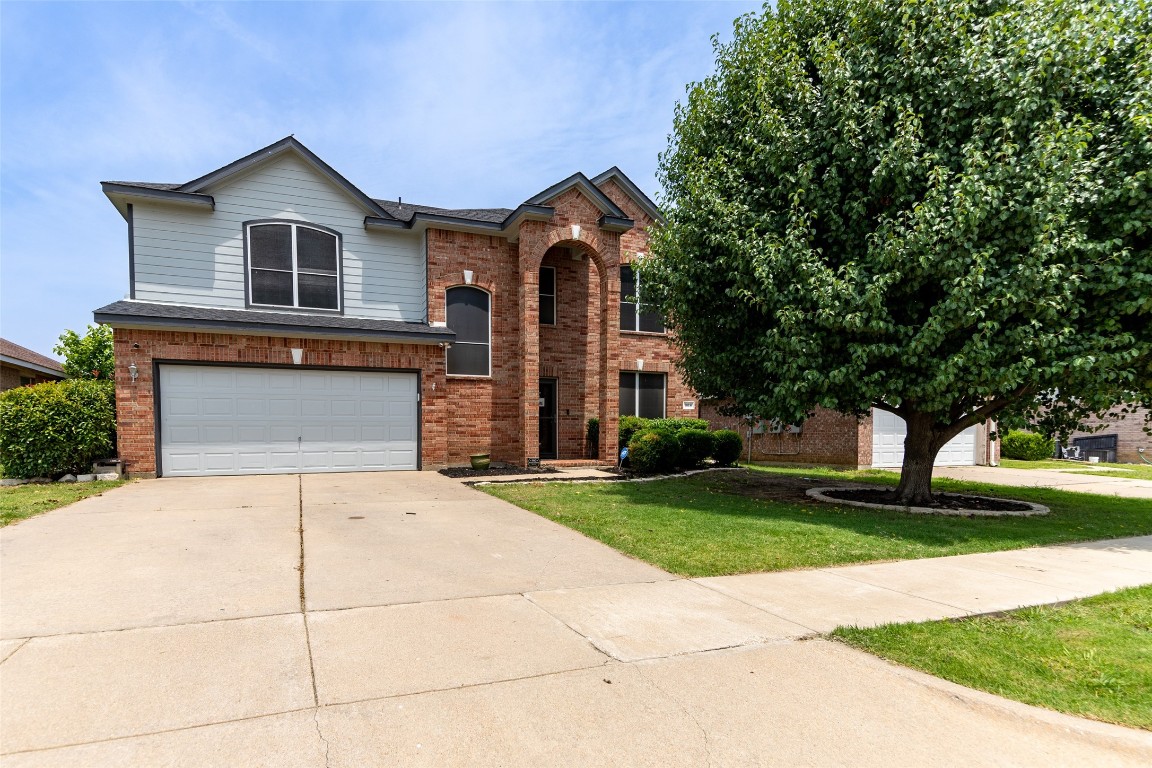 908 Cutting Horse Drive Mansfield TX 76063