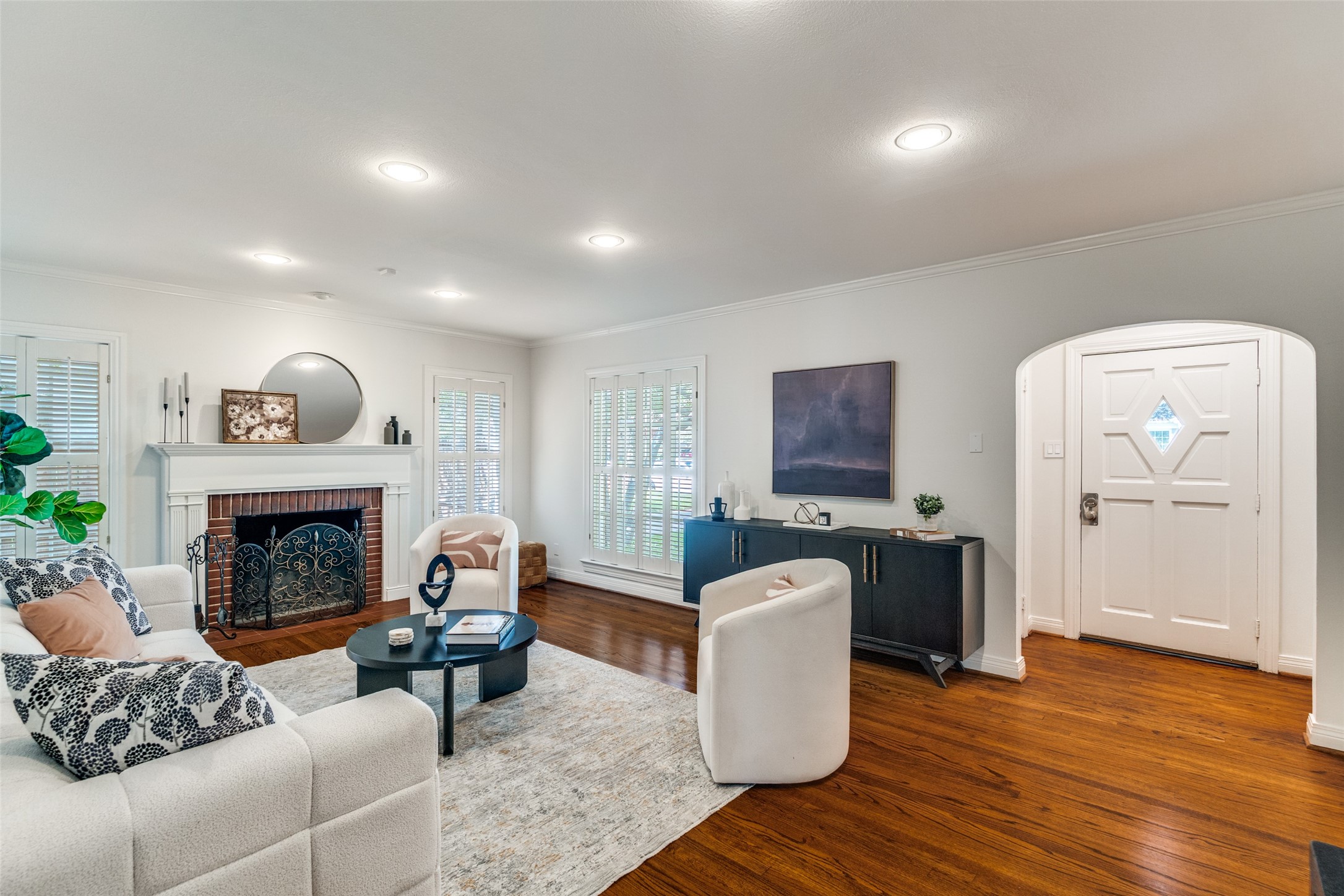 6140 Kenwood Avenue Dallas TX 75214