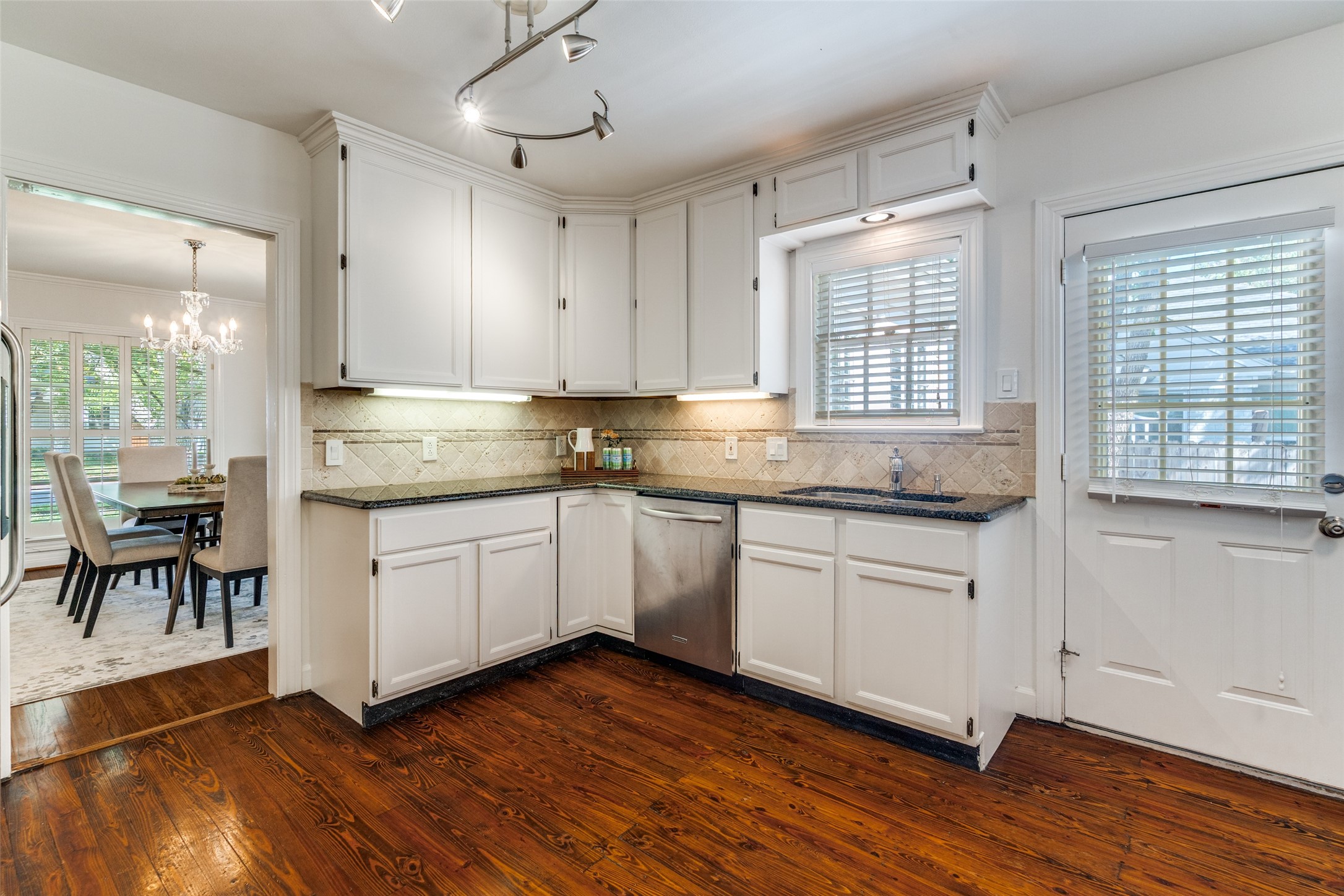 6140 Kenwood Avenue Dallas TX 75214