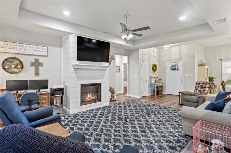 141 Walnut Street Paradise TX 76073