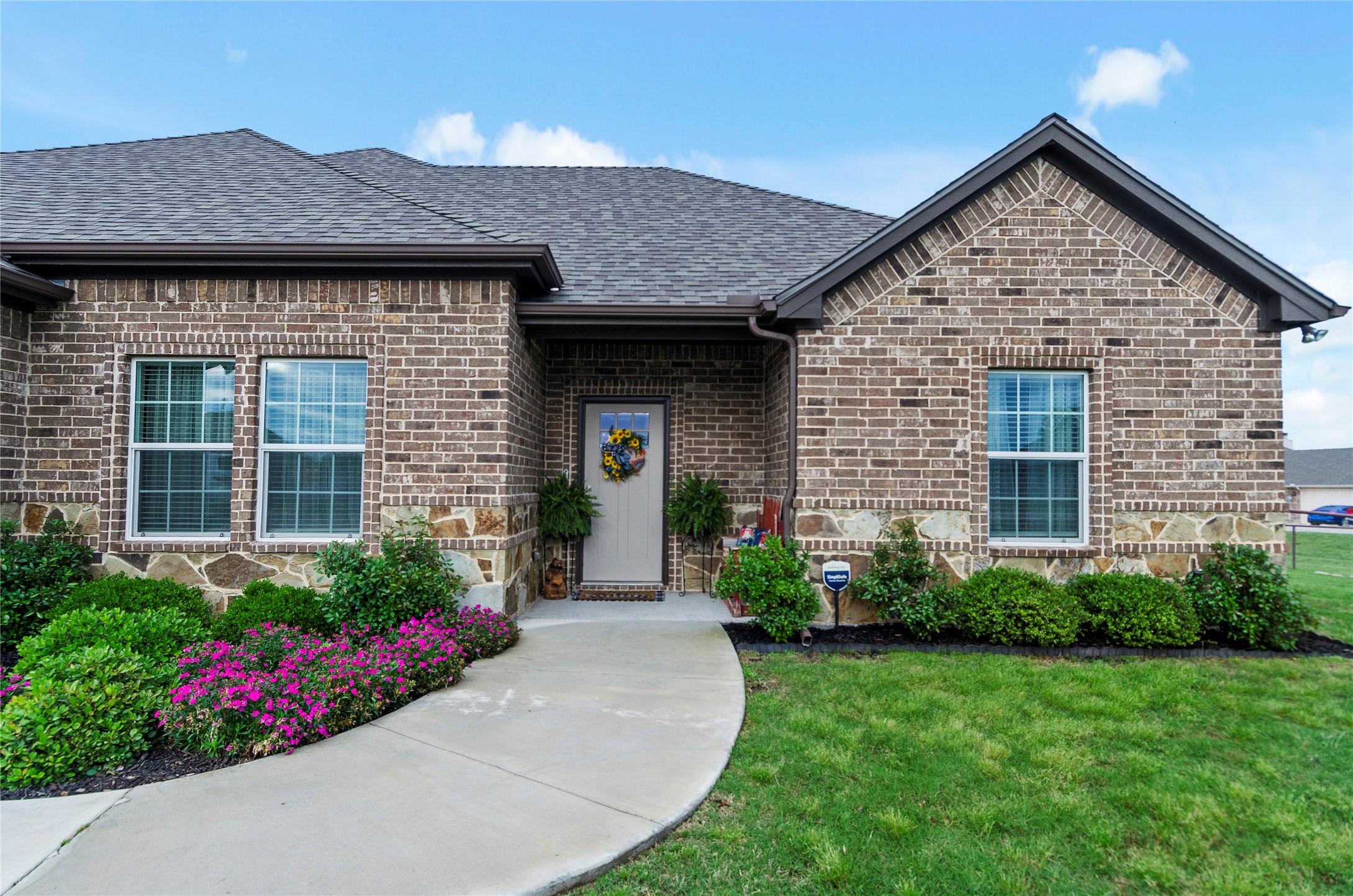 141 Walnut Street Paradise TX 76073