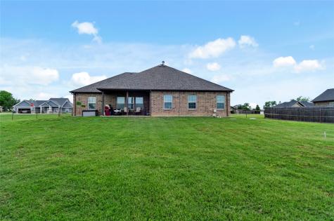 141 Walnut Street Paradise TX 76073
