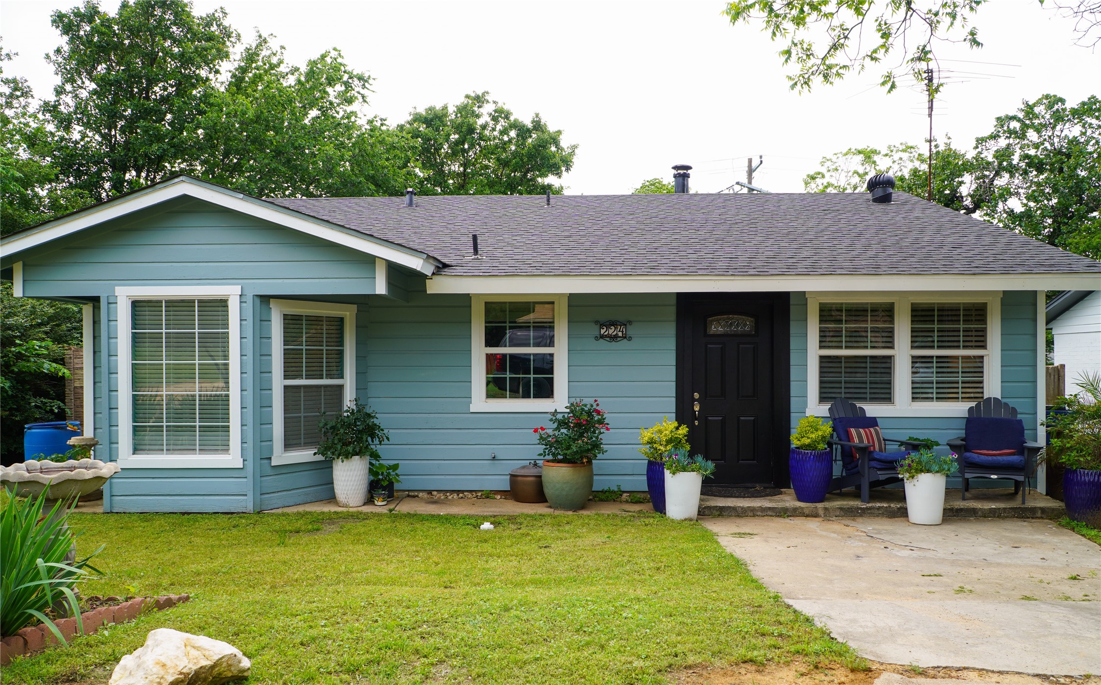 224 W Val Verde Circle Keene TX 76059