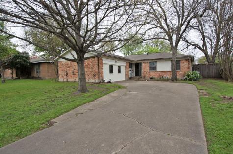 1516 Gardenside Drive Dallas TX 75217