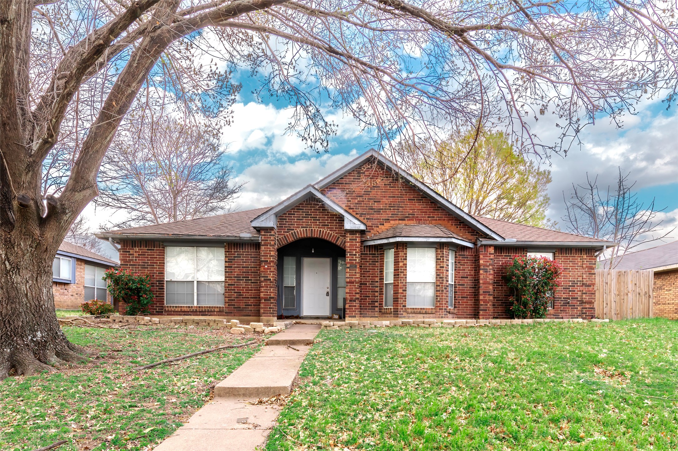 717 Azalea Drive Desoto TX 75115
