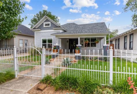 1804 S Adams Street Fort Worth TX 76110