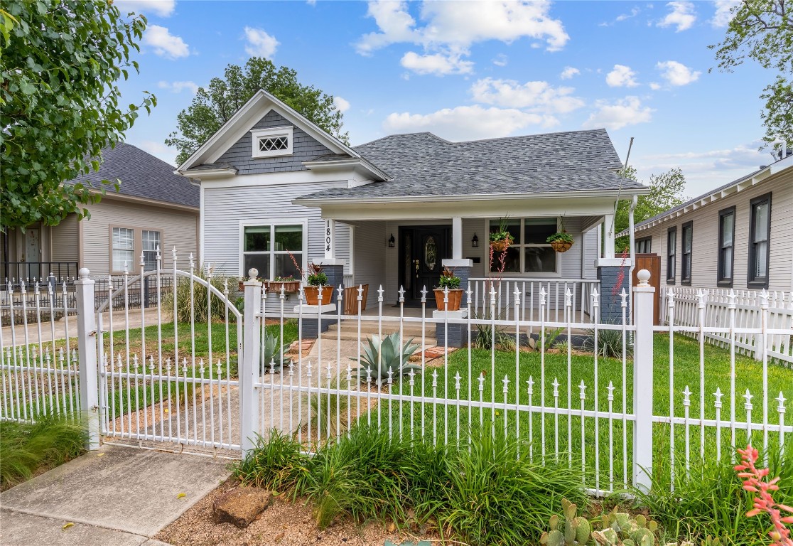 1804 S Adams Street Fort Worth TX 76110