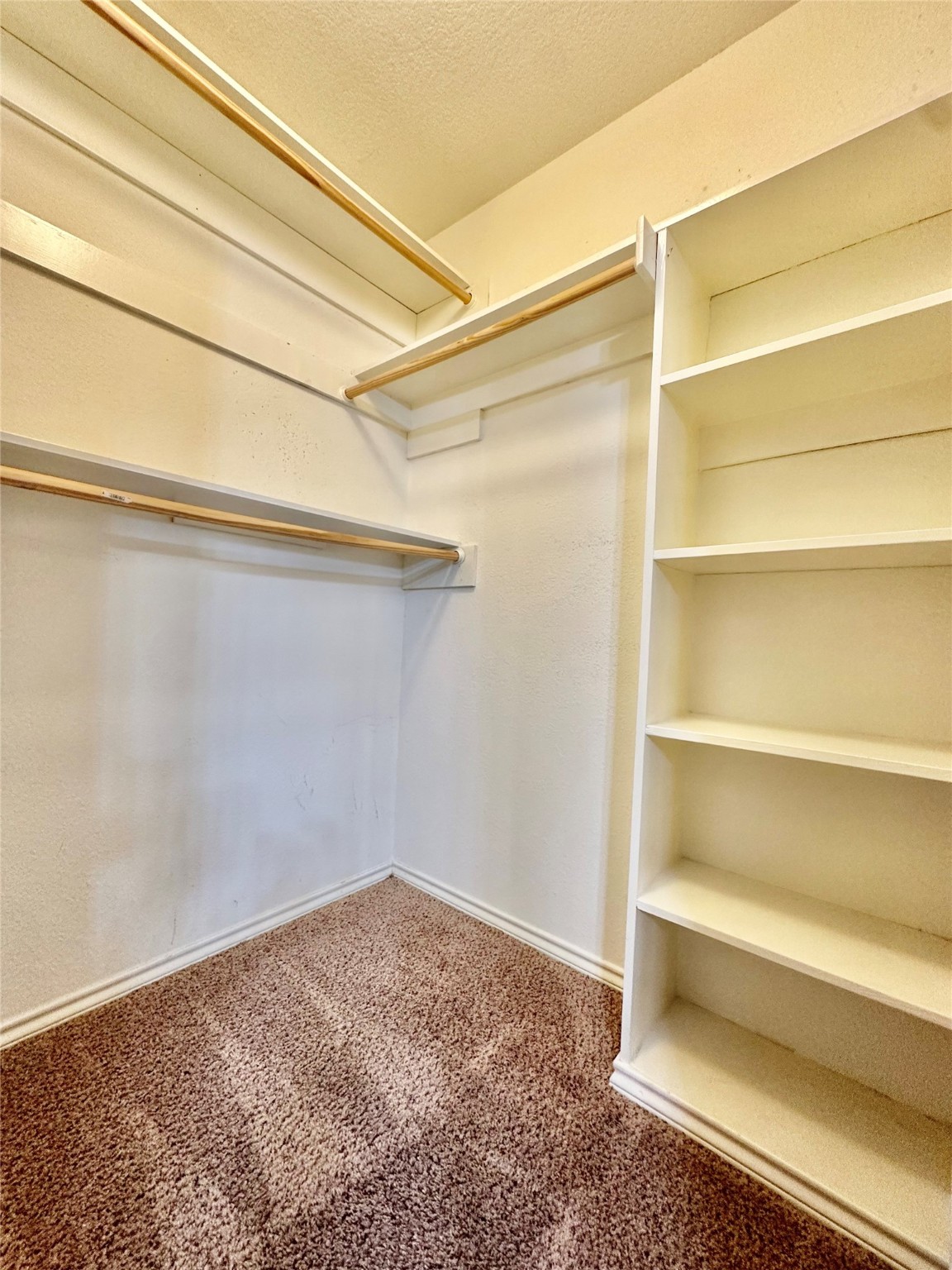 205 N Meadowview Drive Waxahachie TX 75165