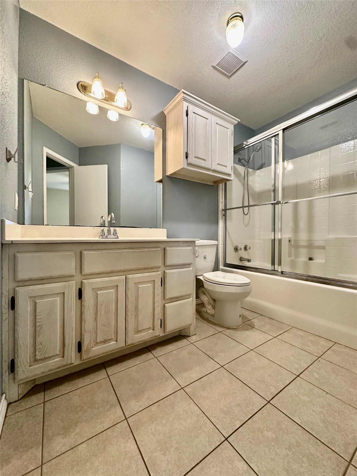 205 N Meadowview Drive Waxahachie TX 75165