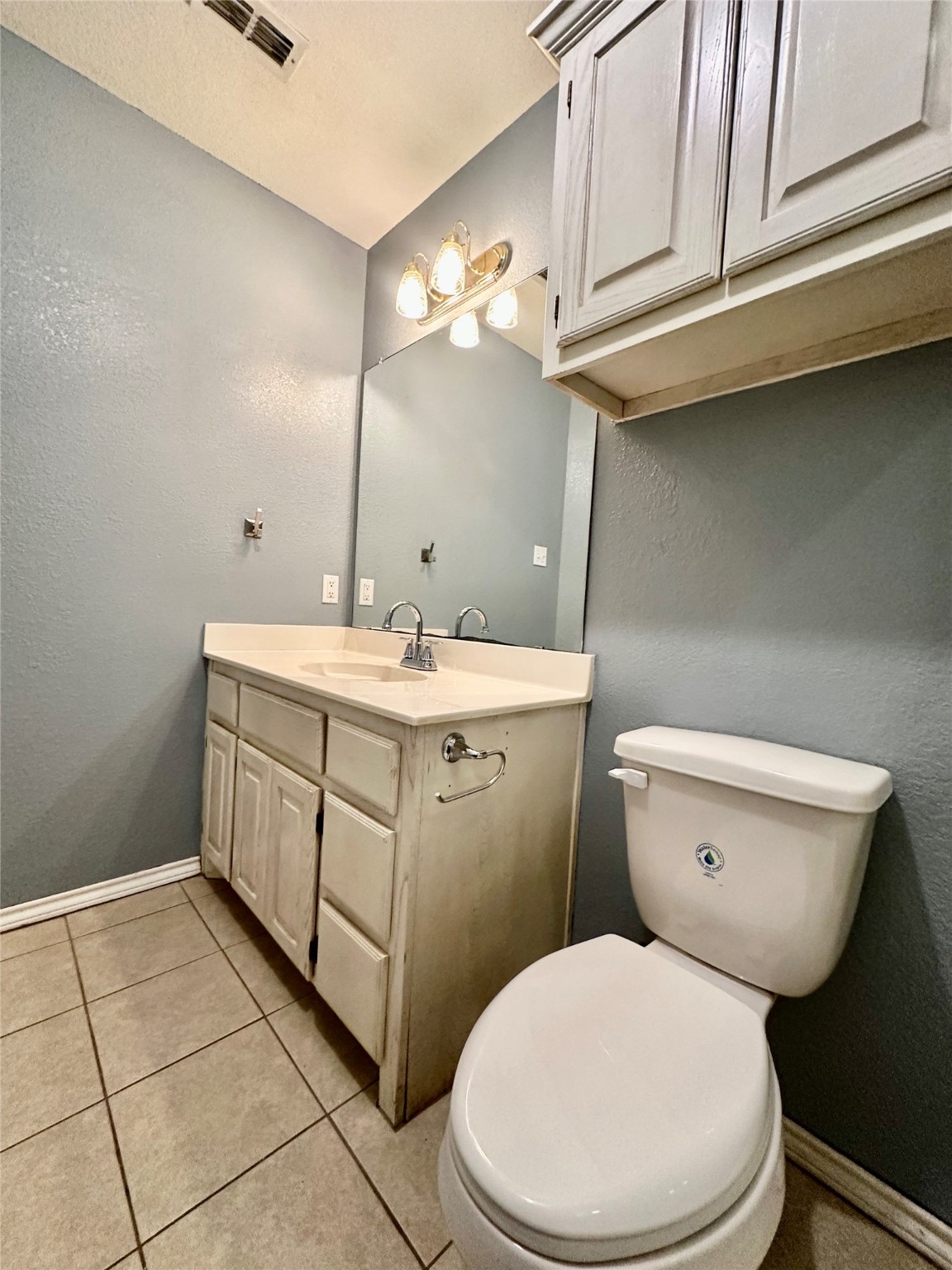 205 N Meadowview Drive Waxahachie TX 75165