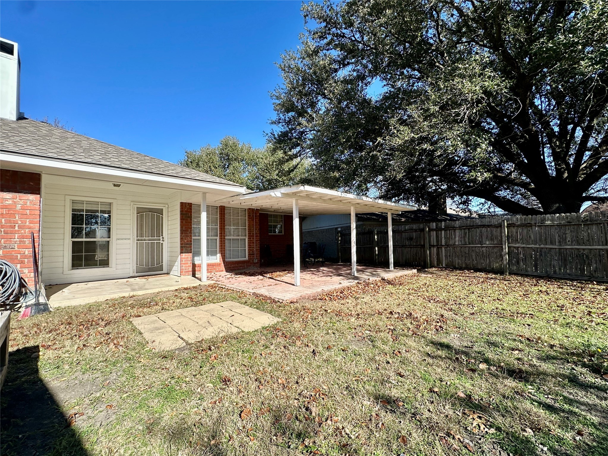 205 N Meadowview Drive Waxahachie TX 75165