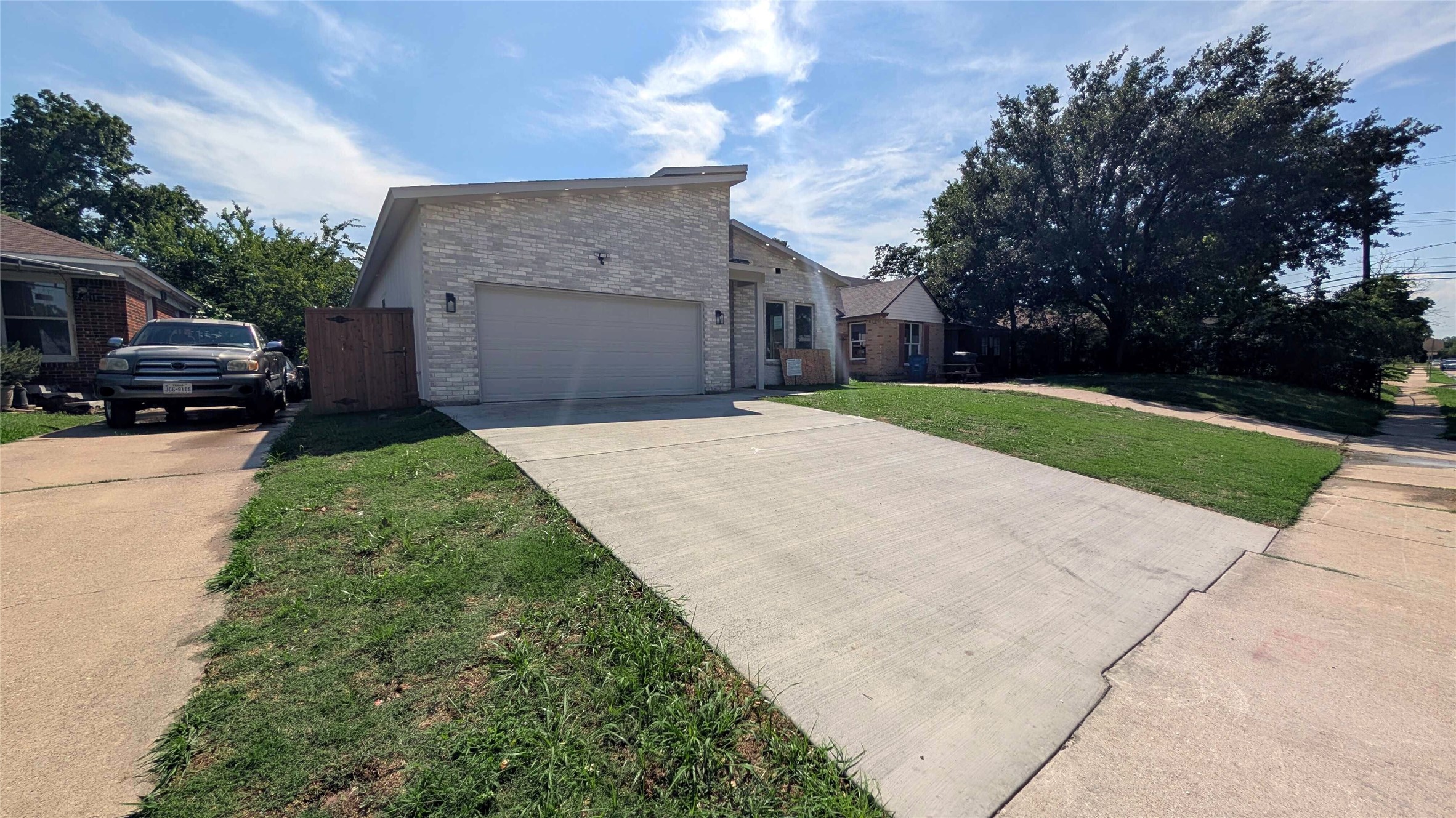 7215 Thurston Drive Dallas TX 75235