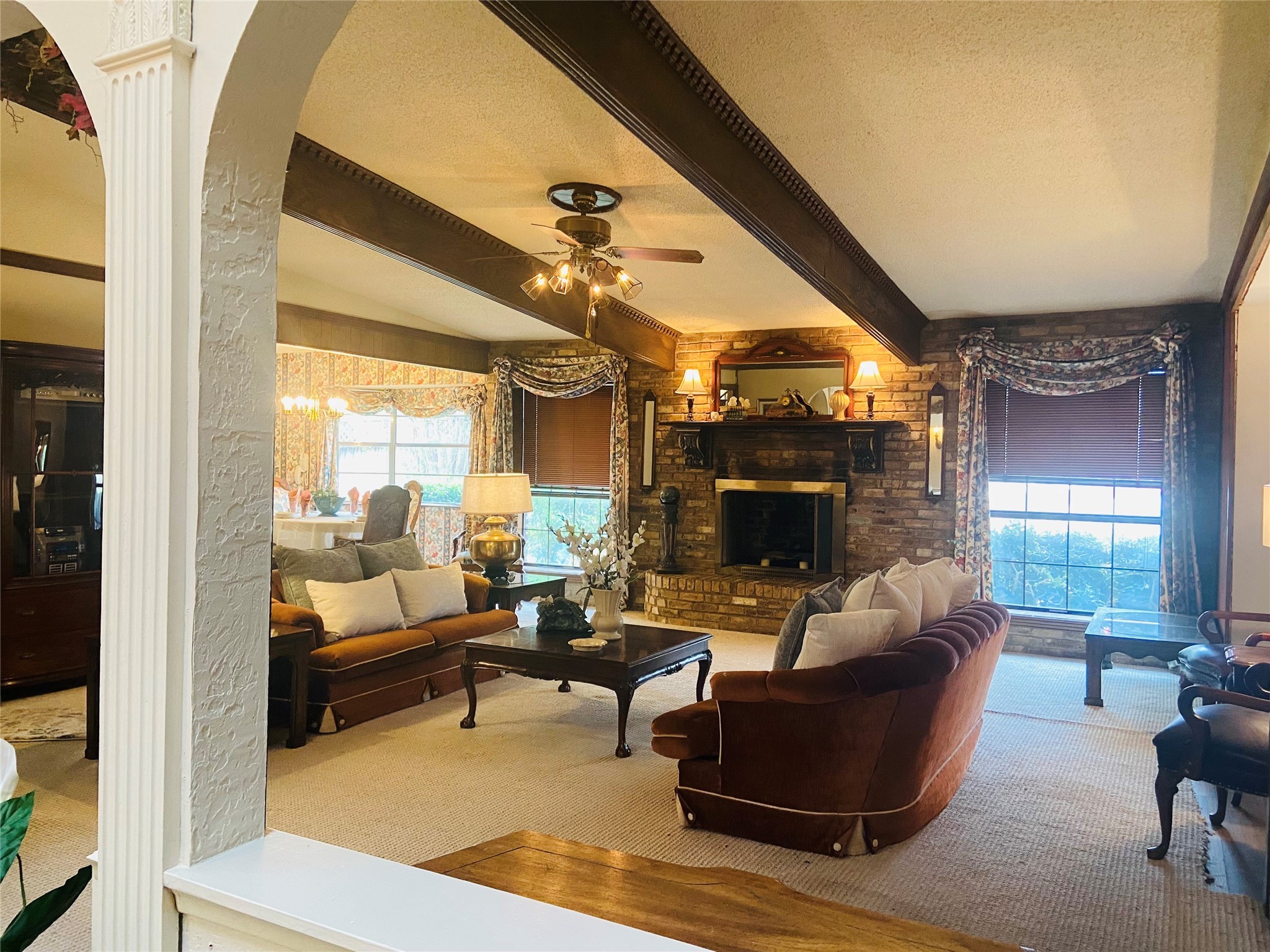 909 Overhill Drive Bedford TX 76022