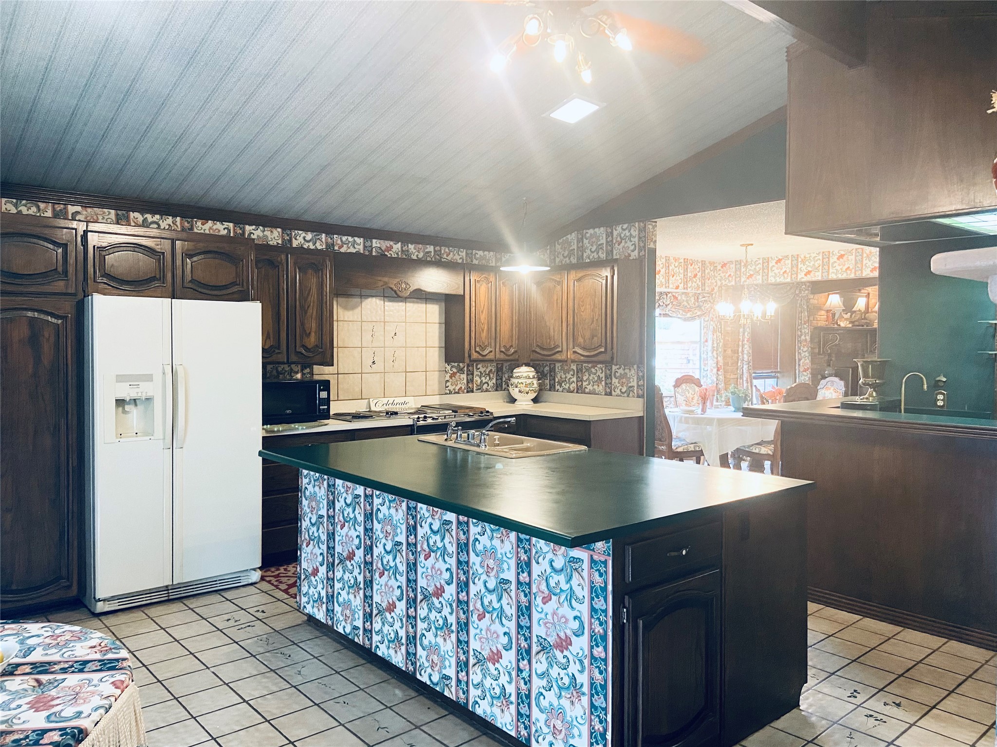 909 Overhill Drive Bedford TX 76022
