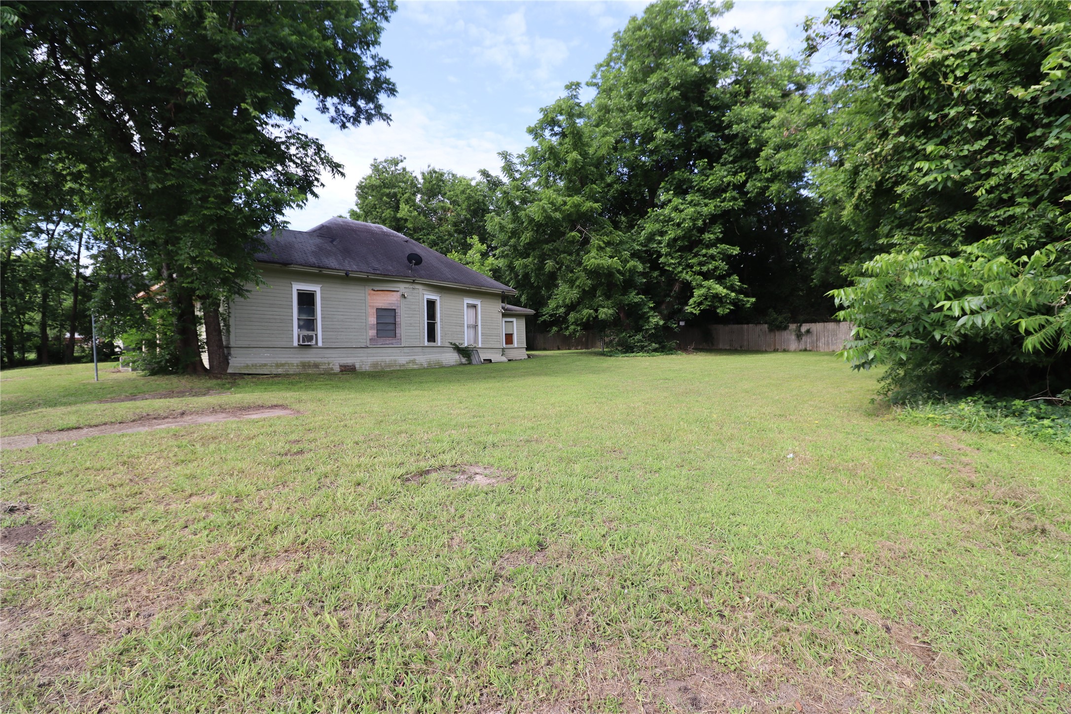 1414 Wesley Street Greenville TX 75401
