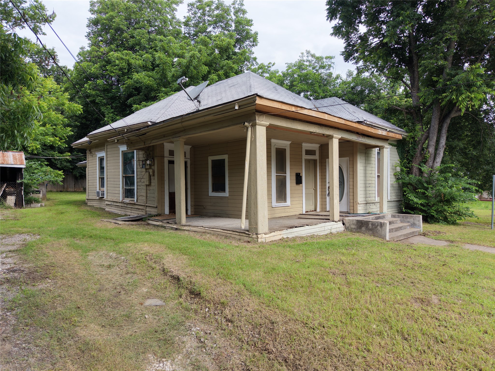 1414 Wesley Street Greenville TX 75401