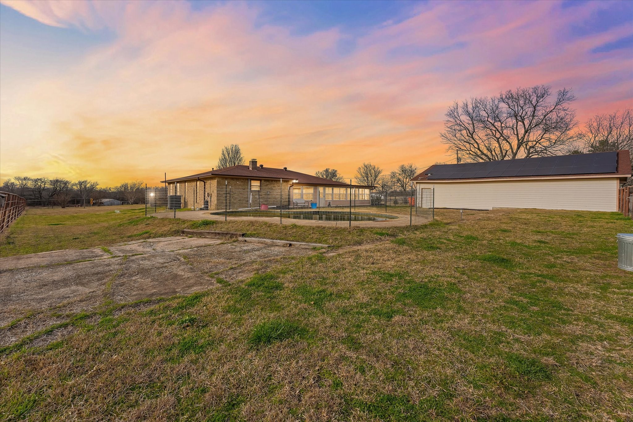 4633 Fm 36 N Celeste TX 75423
