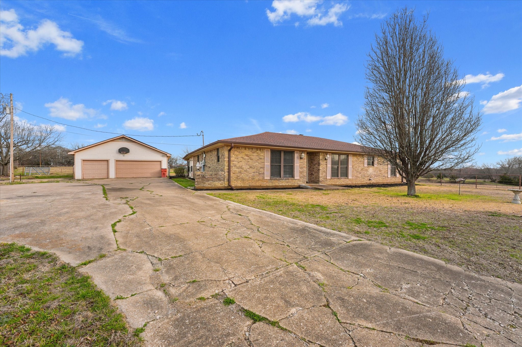4633 Fm 36 N Celeste TX 75423