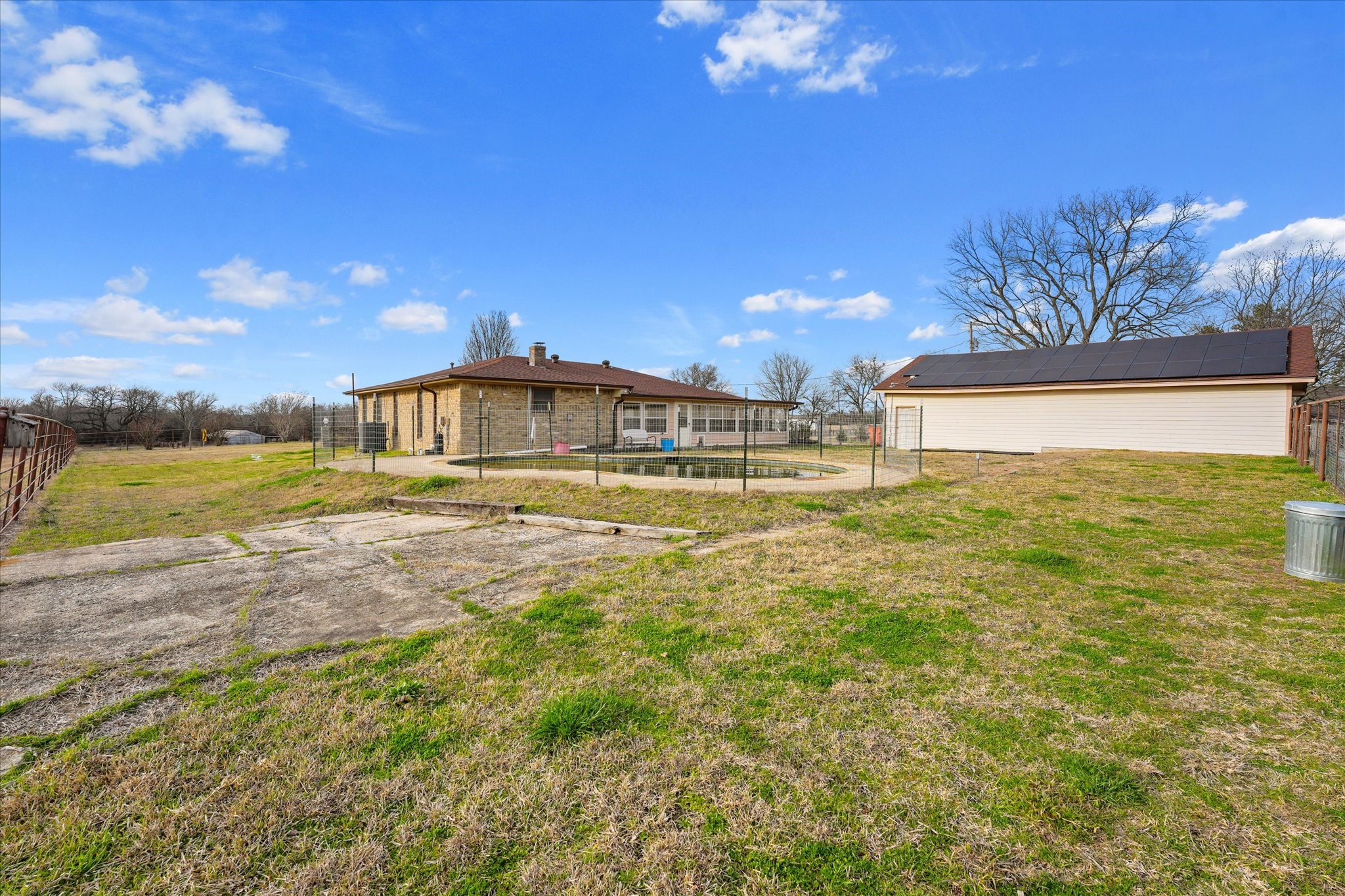 4633 Fm 36 N Celeste TX 75423