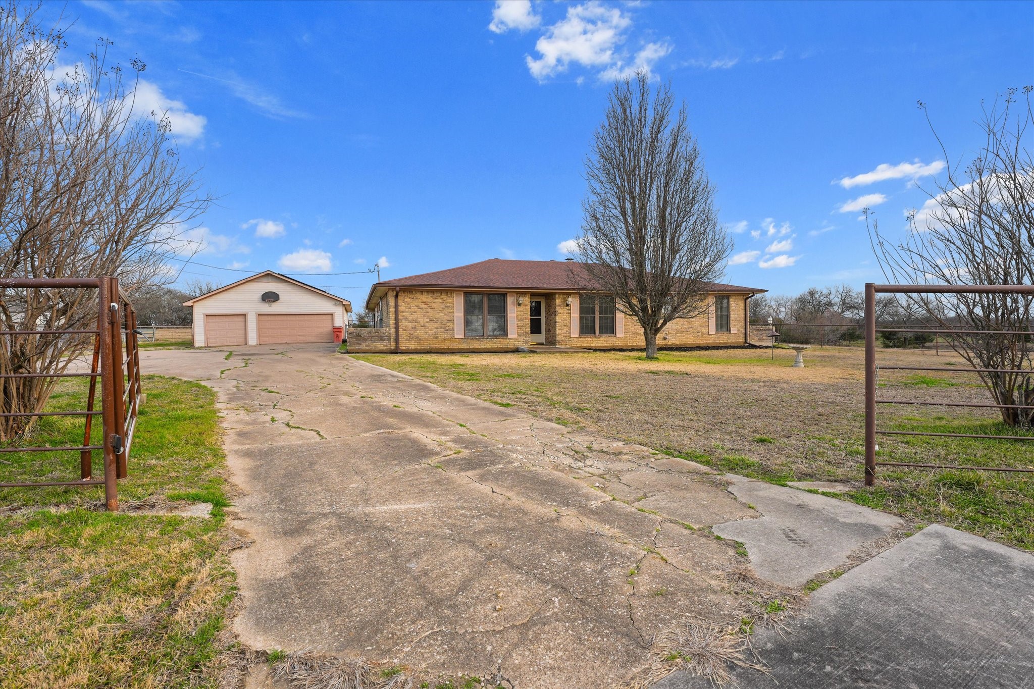 4633 Fm 36 N Celeste TX 75423