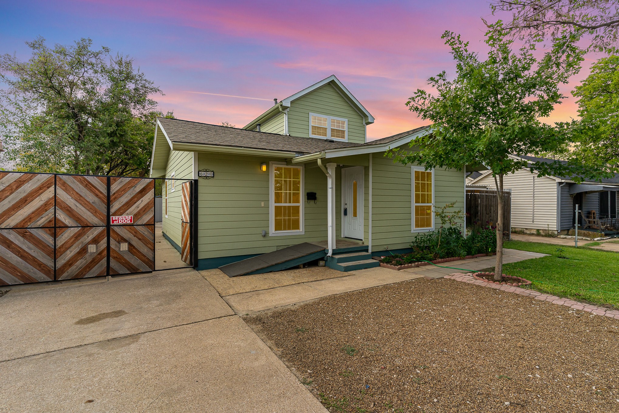 620 W Avenue G Garland TX 75040