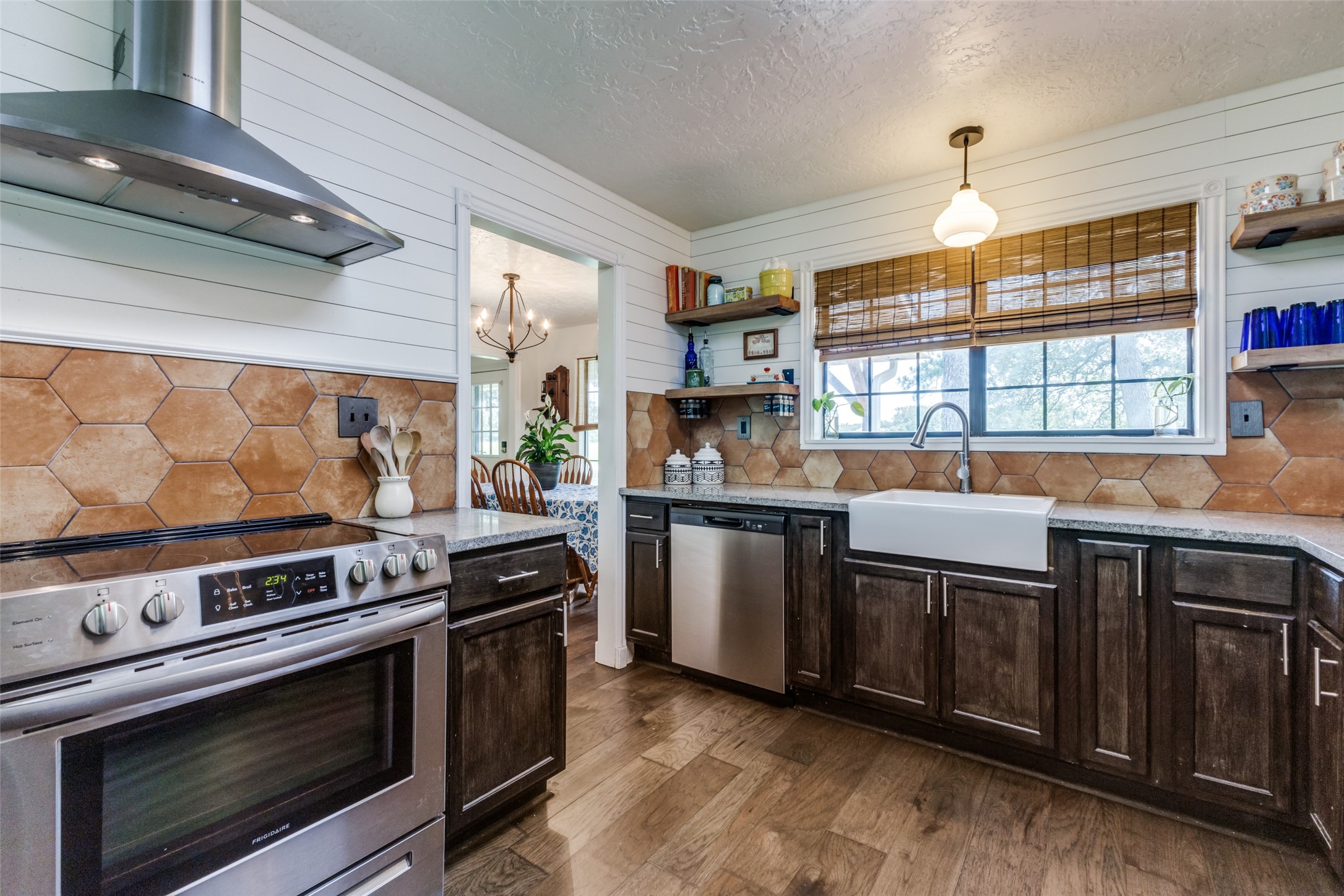 1448 Cr 123 Gainesville TX 76240