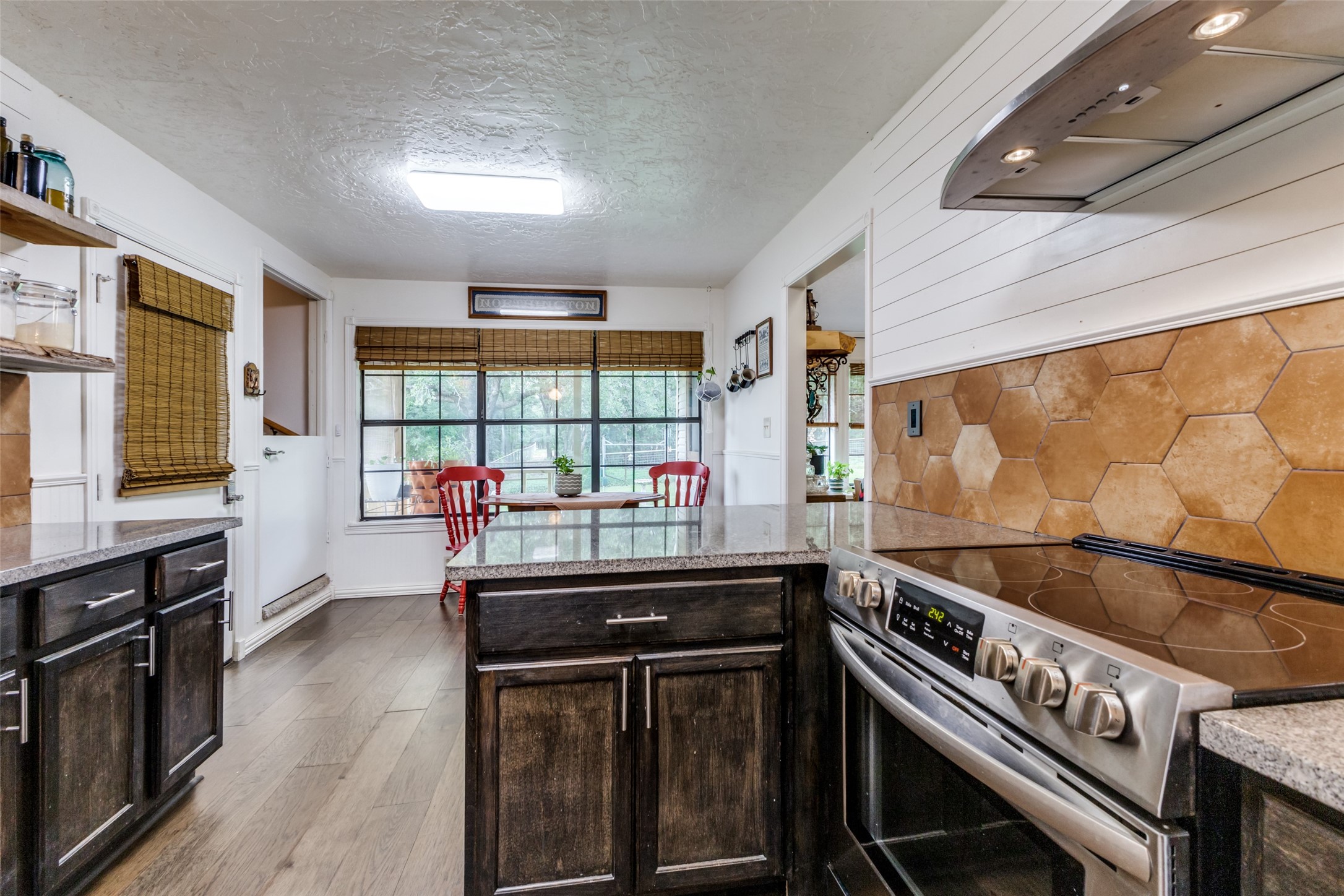 1448 Cr 123 Gainesville TX 76240