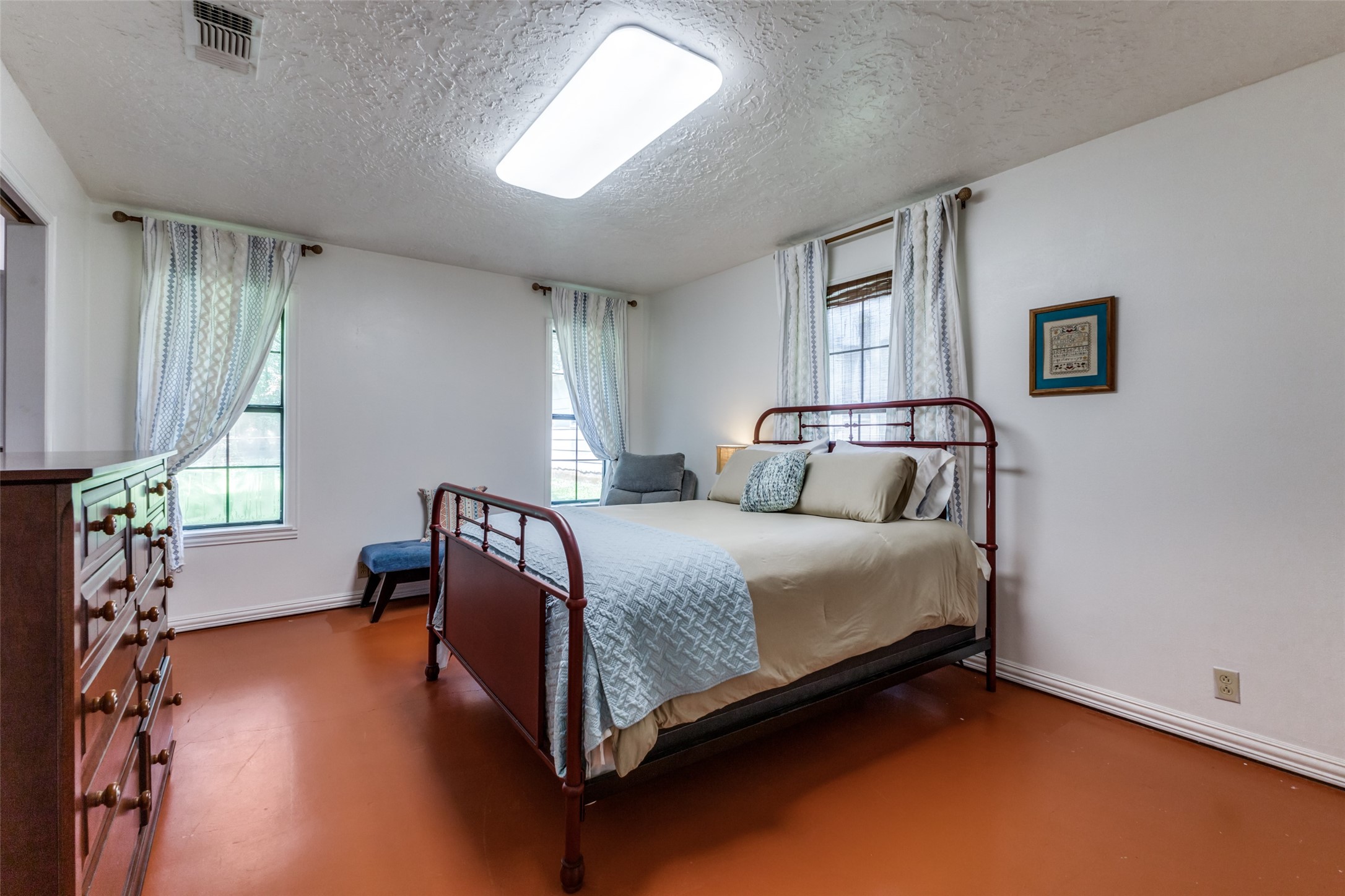 1448 Cr 123 Gainesville TX 76240