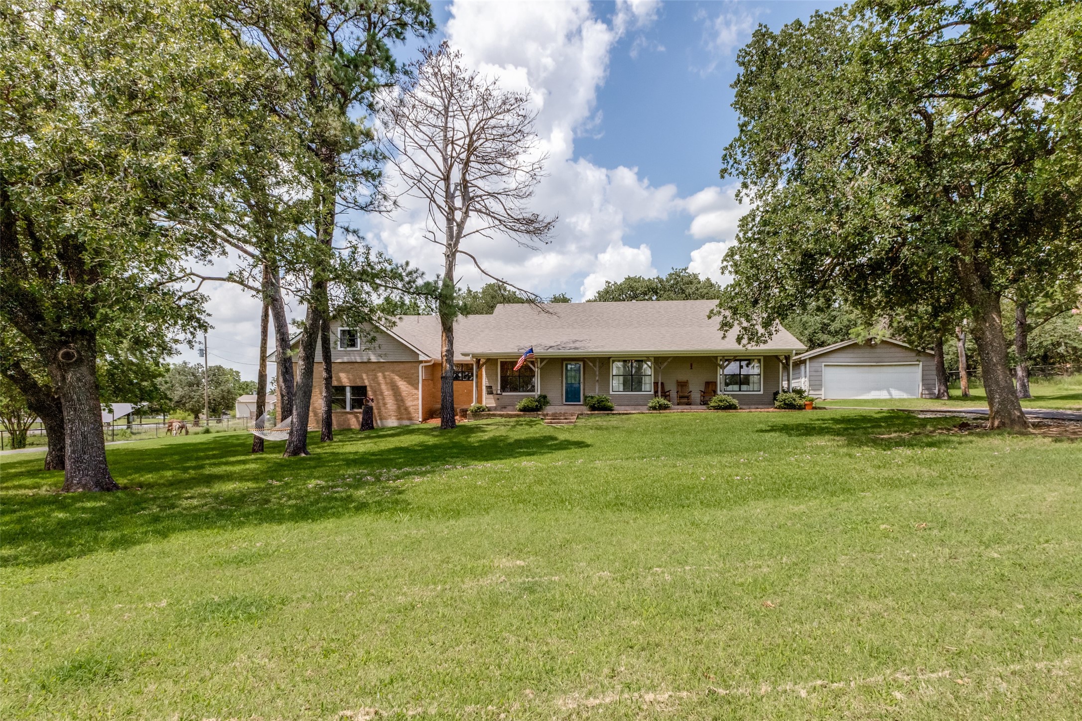 1448 Cr 123 Gainesville TX 76240