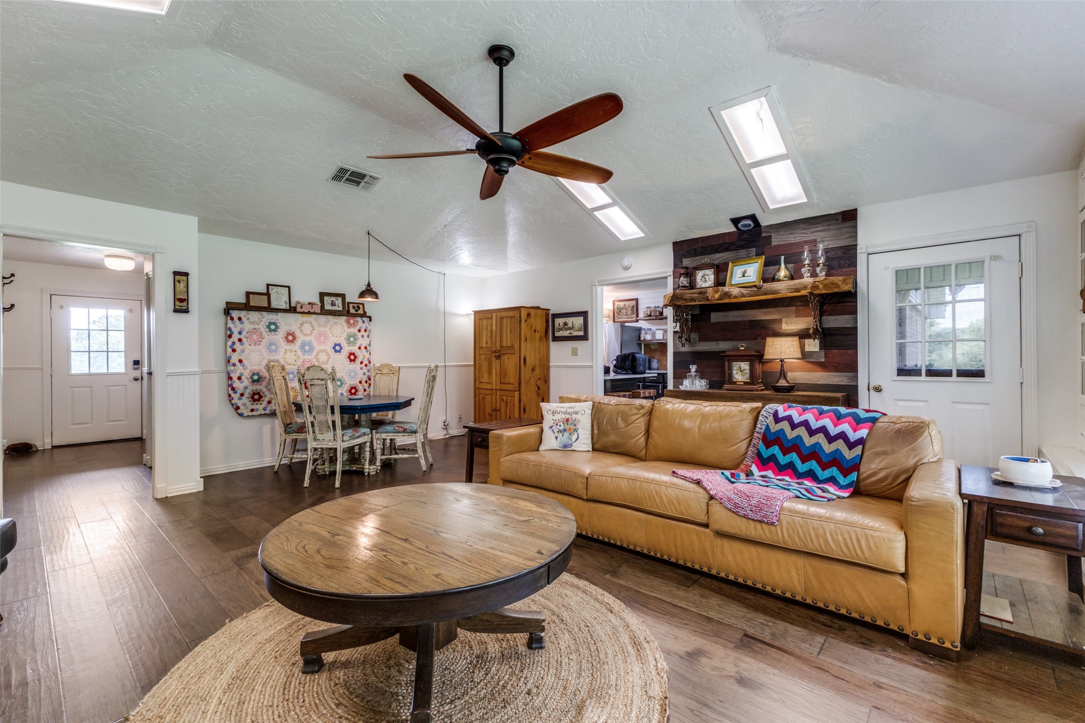 1448 Cr 123 Gainesville TX 76240