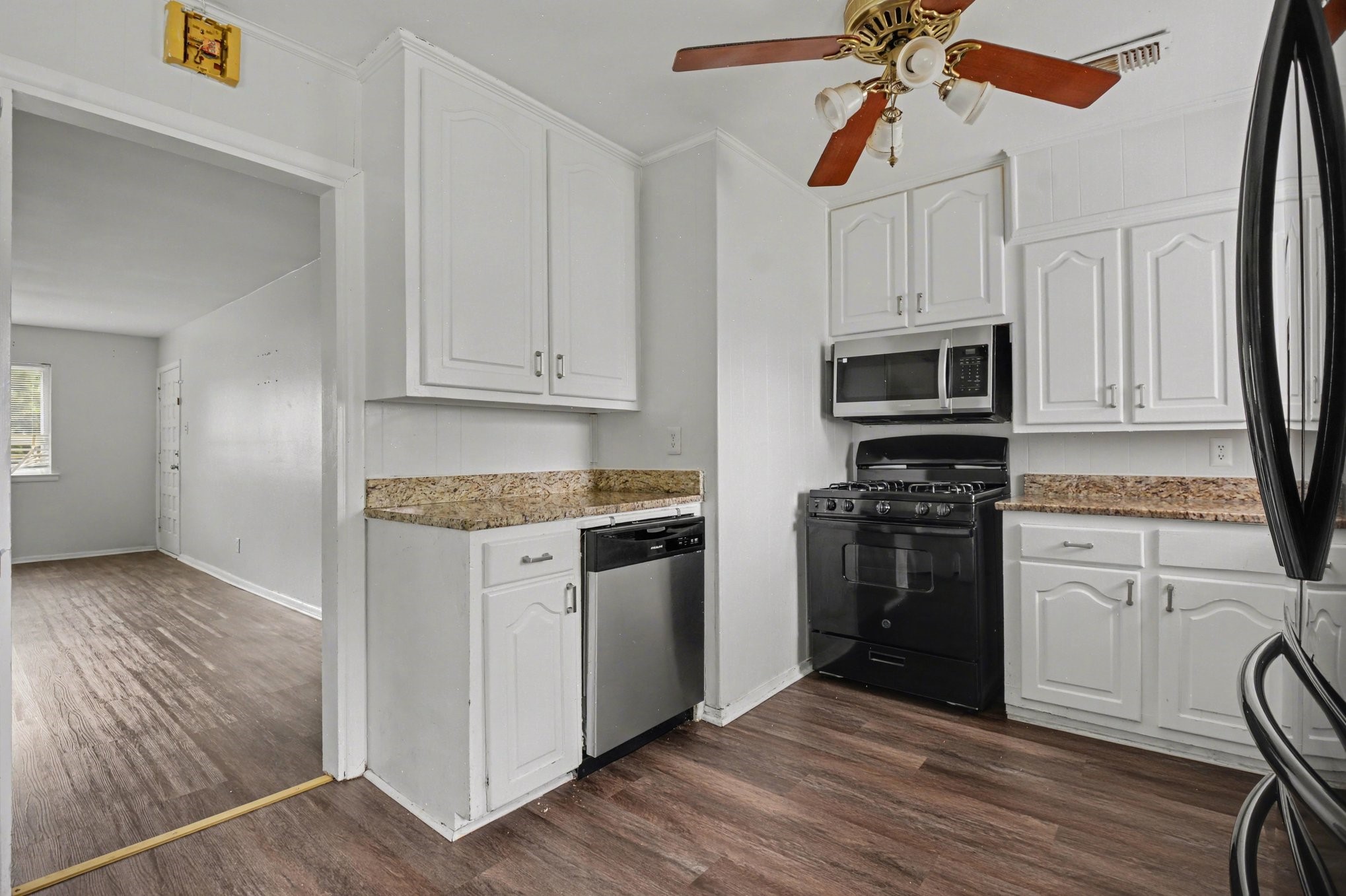 1312 Highland Street Mesquite TX 75149