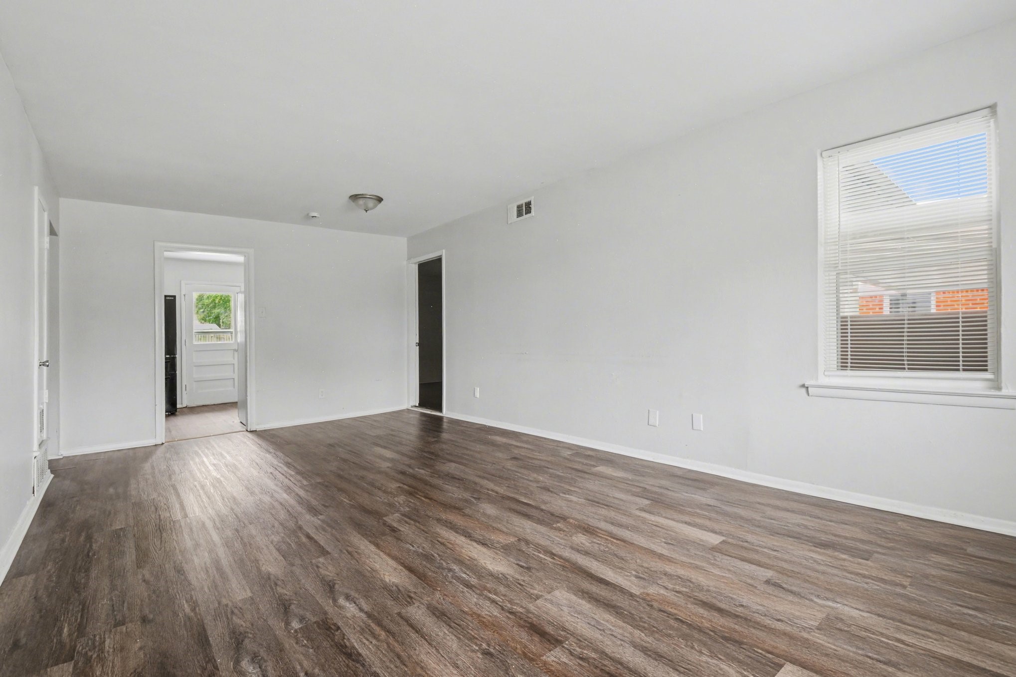1312 Highland Street Mesquite TX 75149
