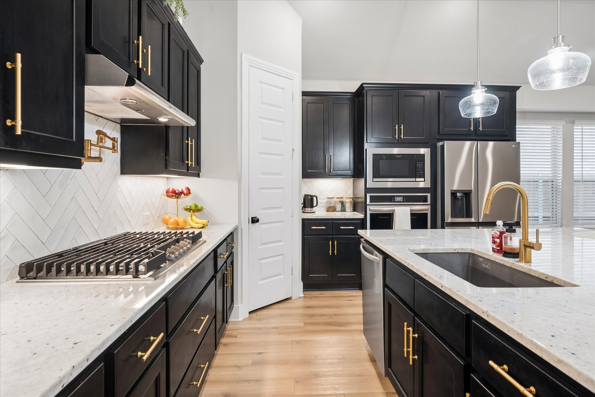 4737 Pin Oak Court Aubrey TX 76227