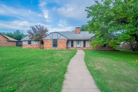202 Pecan Creek Street Red Oak TX 75154
