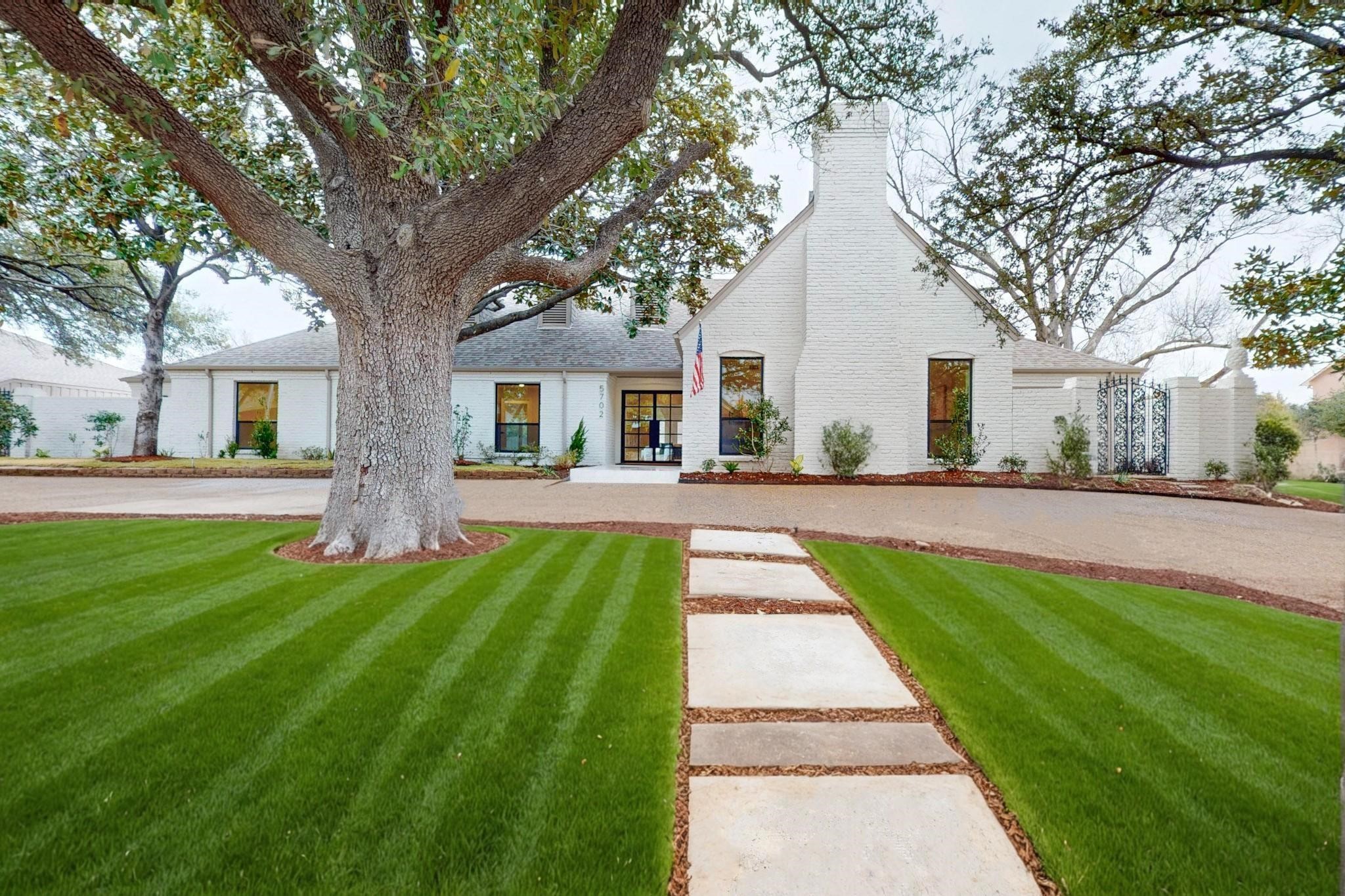 5702 Club Hill Circle Dallas TX 75248