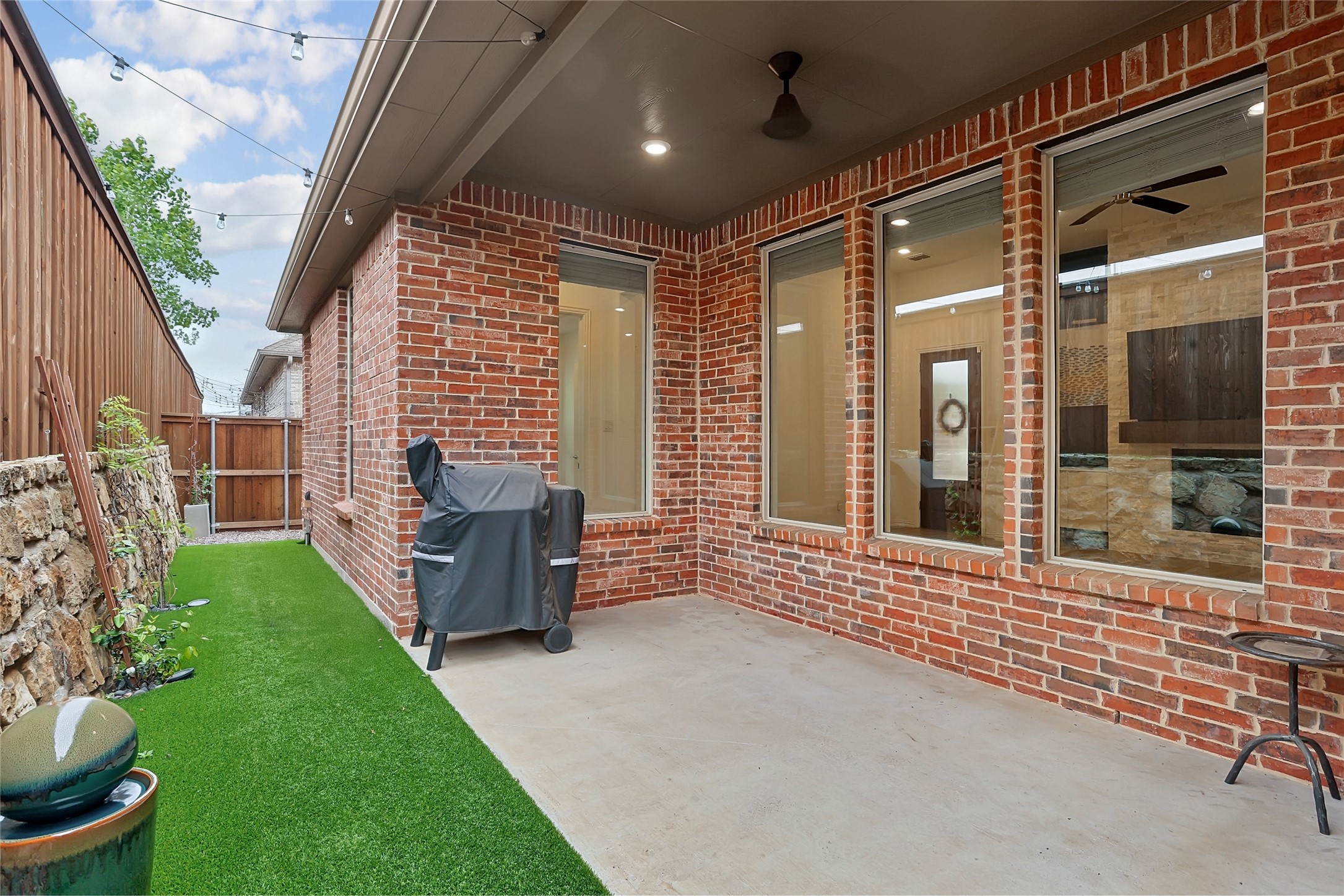 2045 Spotted Fawn Drive Arlington TX 76005
