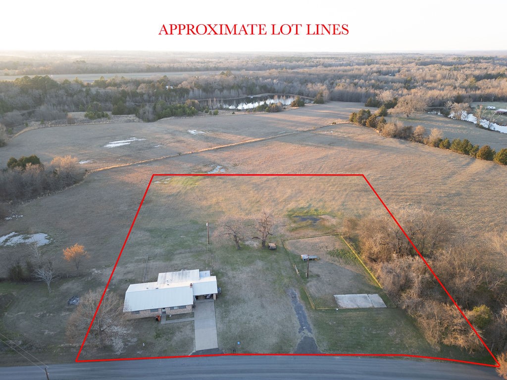 1124 County Road 2351 Mineola TX 75773