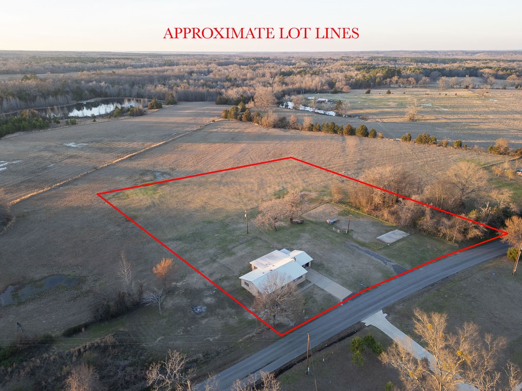 1124 County Road 2351 Mineola TX 75773