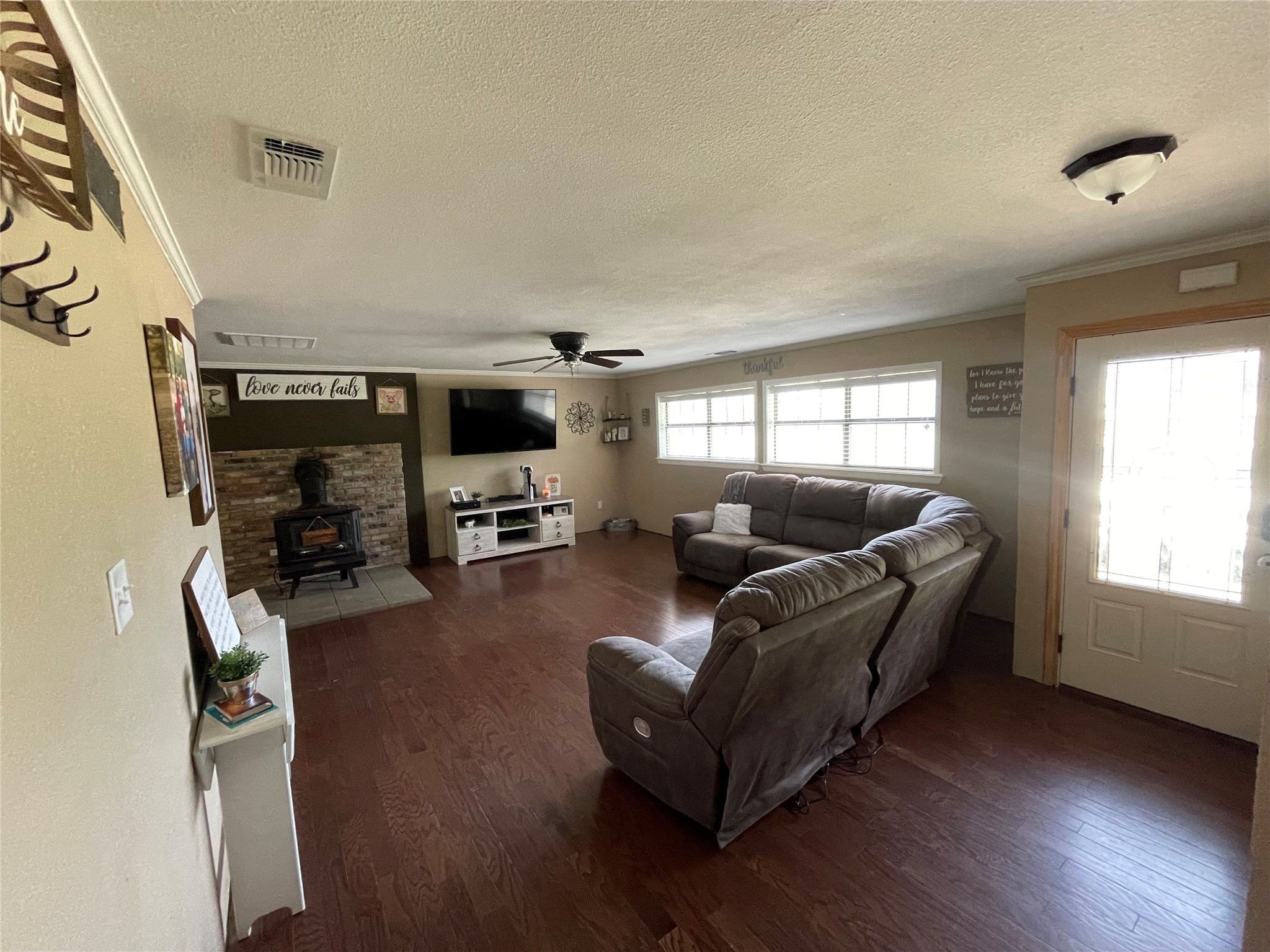 1124 County Road 2351 Mineola TX 75773