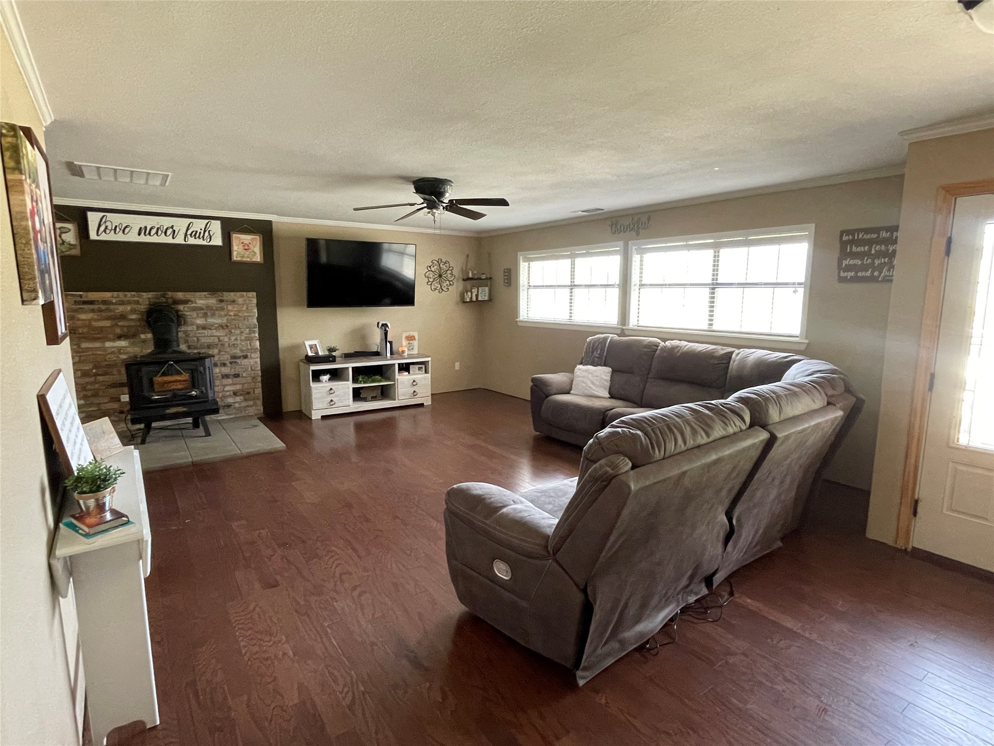 1124 County Road 2351 Mineola TX 75773