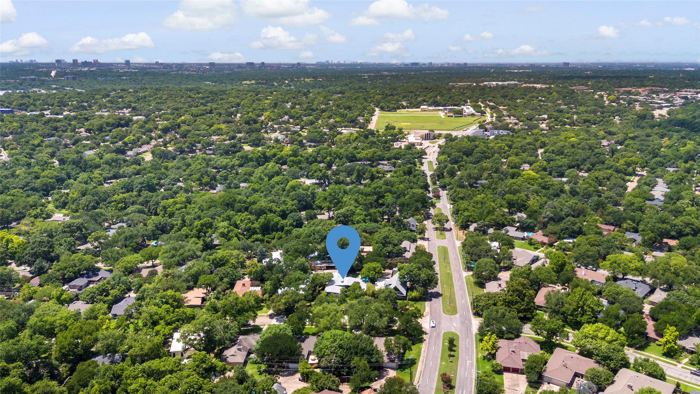 10449 Vinemont Street Dallas TX 75218