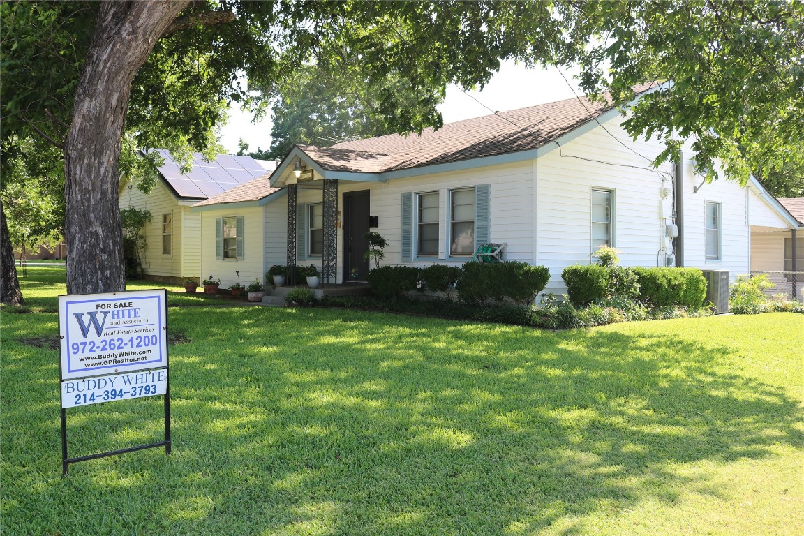 438 SW 3rd Street Grand Prairie TX 75051