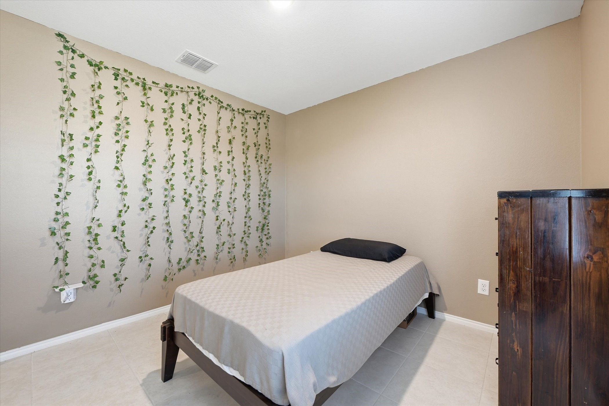 1393 Beach Drive Pelican Bay TX 76020