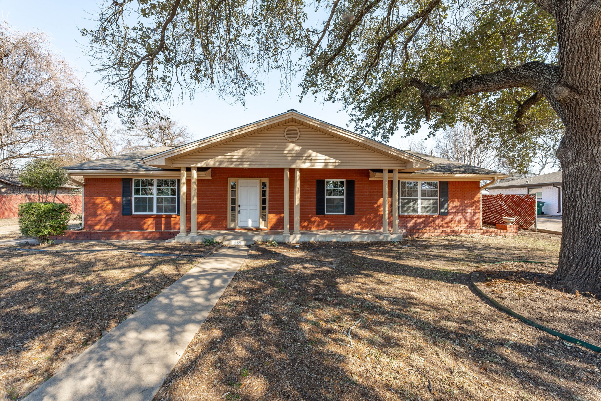 965 N Charlotte Avenue Stephenville TX 76401