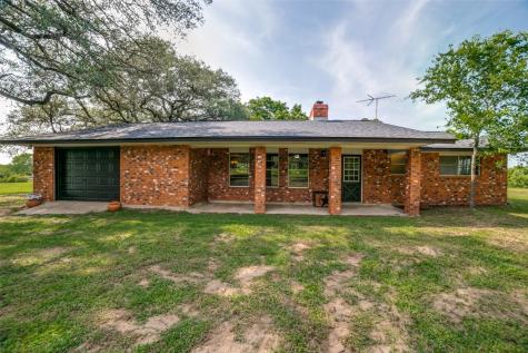 4348 State Highway 97 W Floresville TX 78114