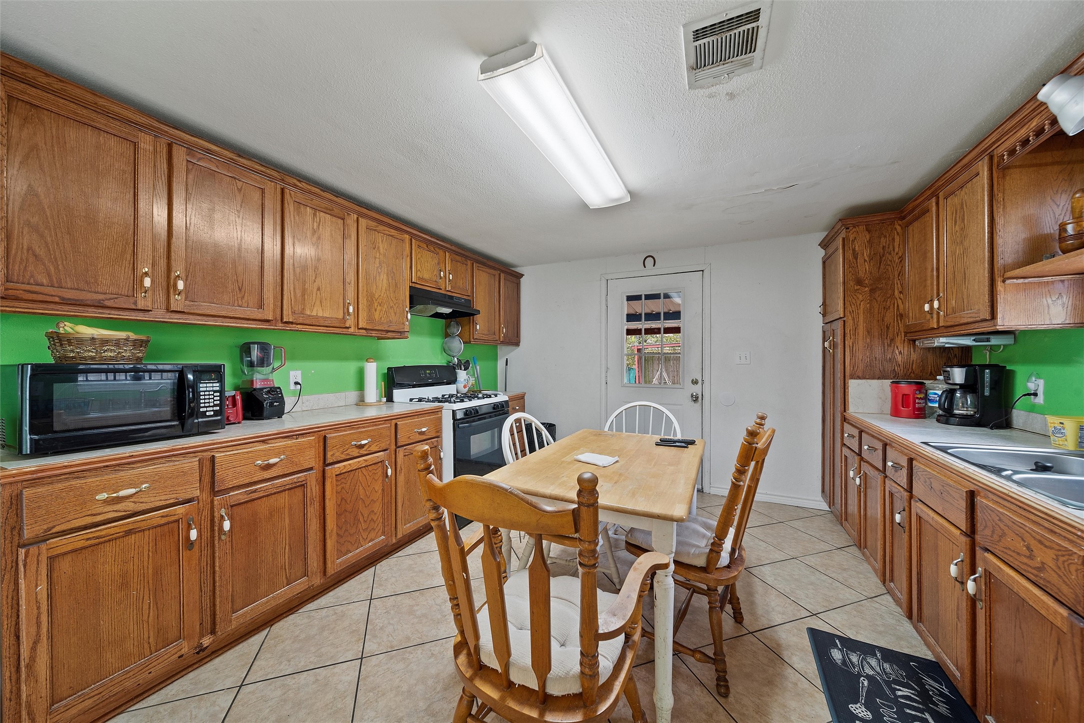 1917 Bell Street Waco TX 76711