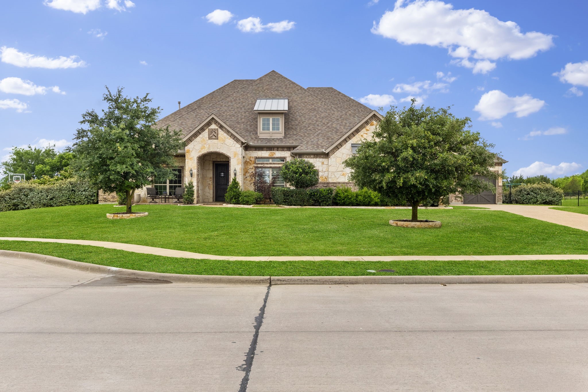 216 Mccrummen Lane Heath TX 75032