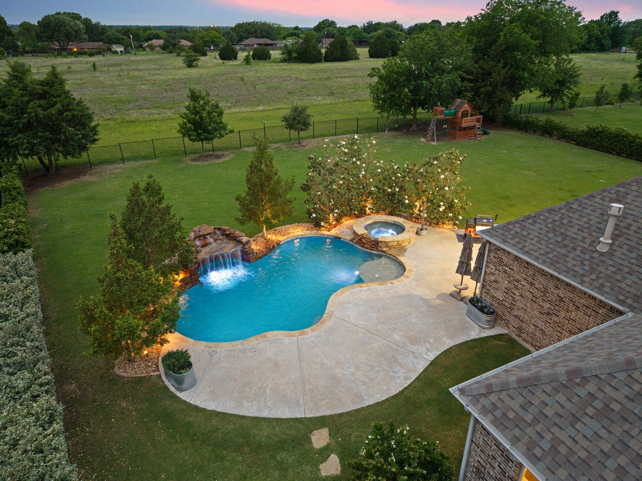 216 Mccrummen Lane Heath TX 75032