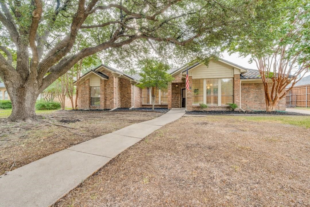1030 Briar Hill Circle Duncanville TX 75137