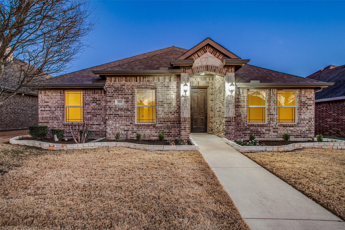210 Cool Meadows Lane Red Oak TX 75154